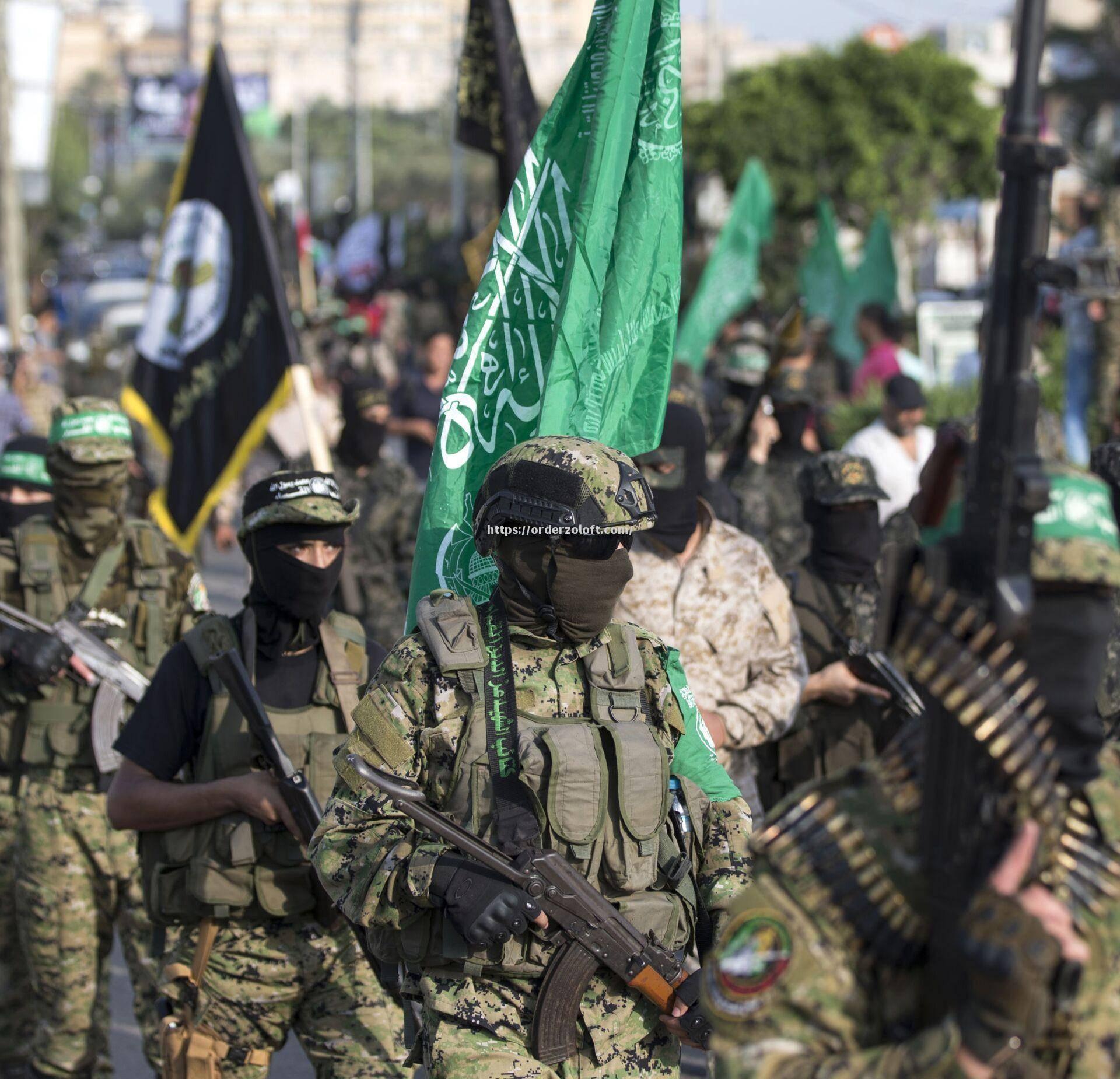 防守坚固攻击凌厉，双方交锋犹如烈火战场