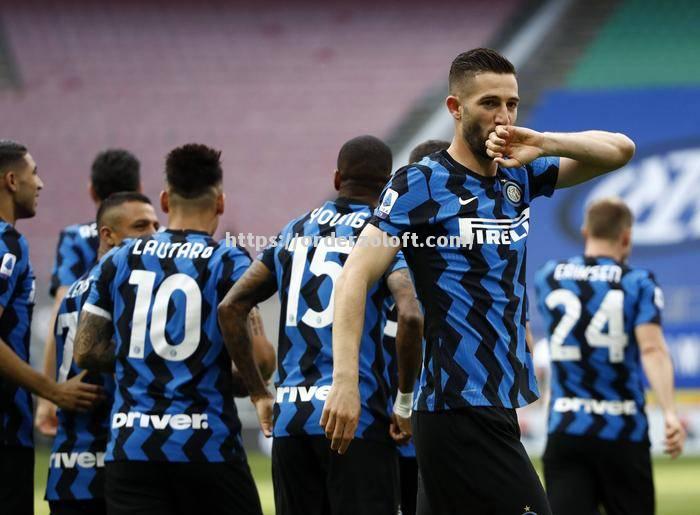 国际米兰防守稳固，全队精神饱满备战