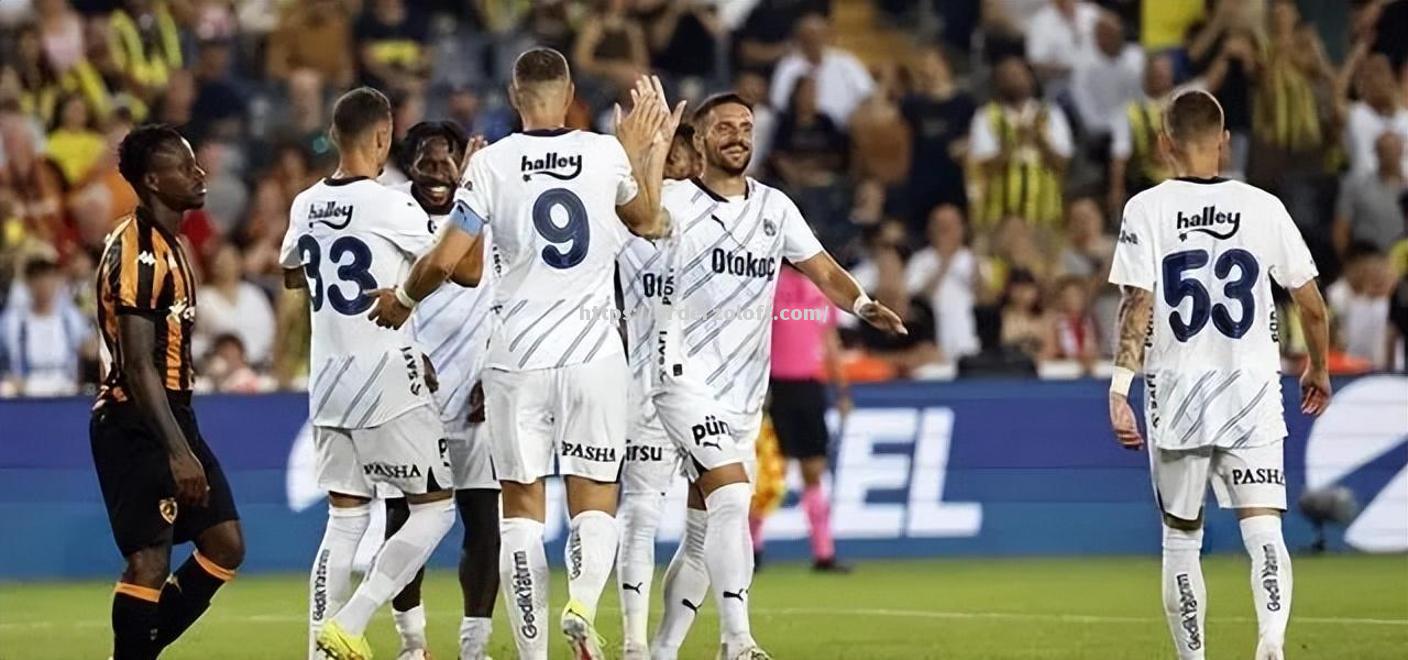 星空体育-利物浦客场大胜拜仁，穆里尼奥临危不乱